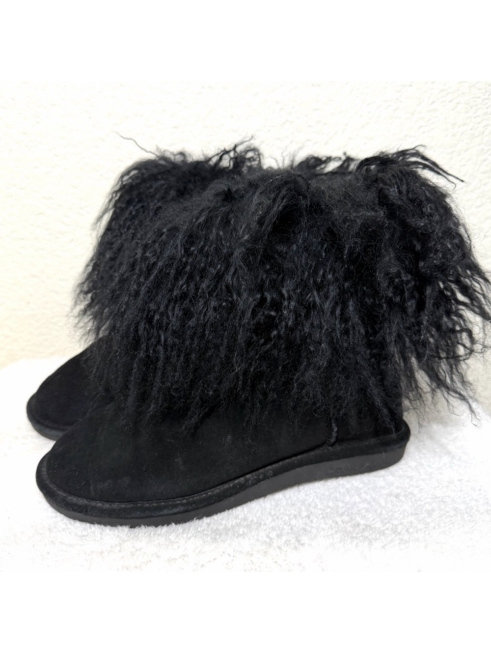 Bearpaw Boo Bootie Winter Boot Fuzzy Lamb Fur Cuff Suede Black Size 9